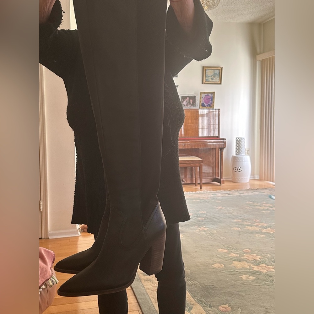 NEVER WORN Vince Camuto Over the knee leather boots!!!